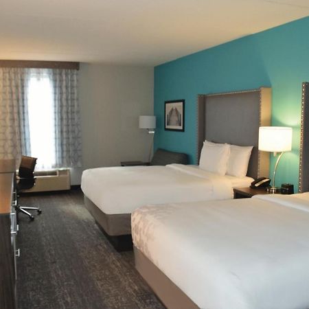 La Quinta By Wyndham Jamestown Bagian luar foto
