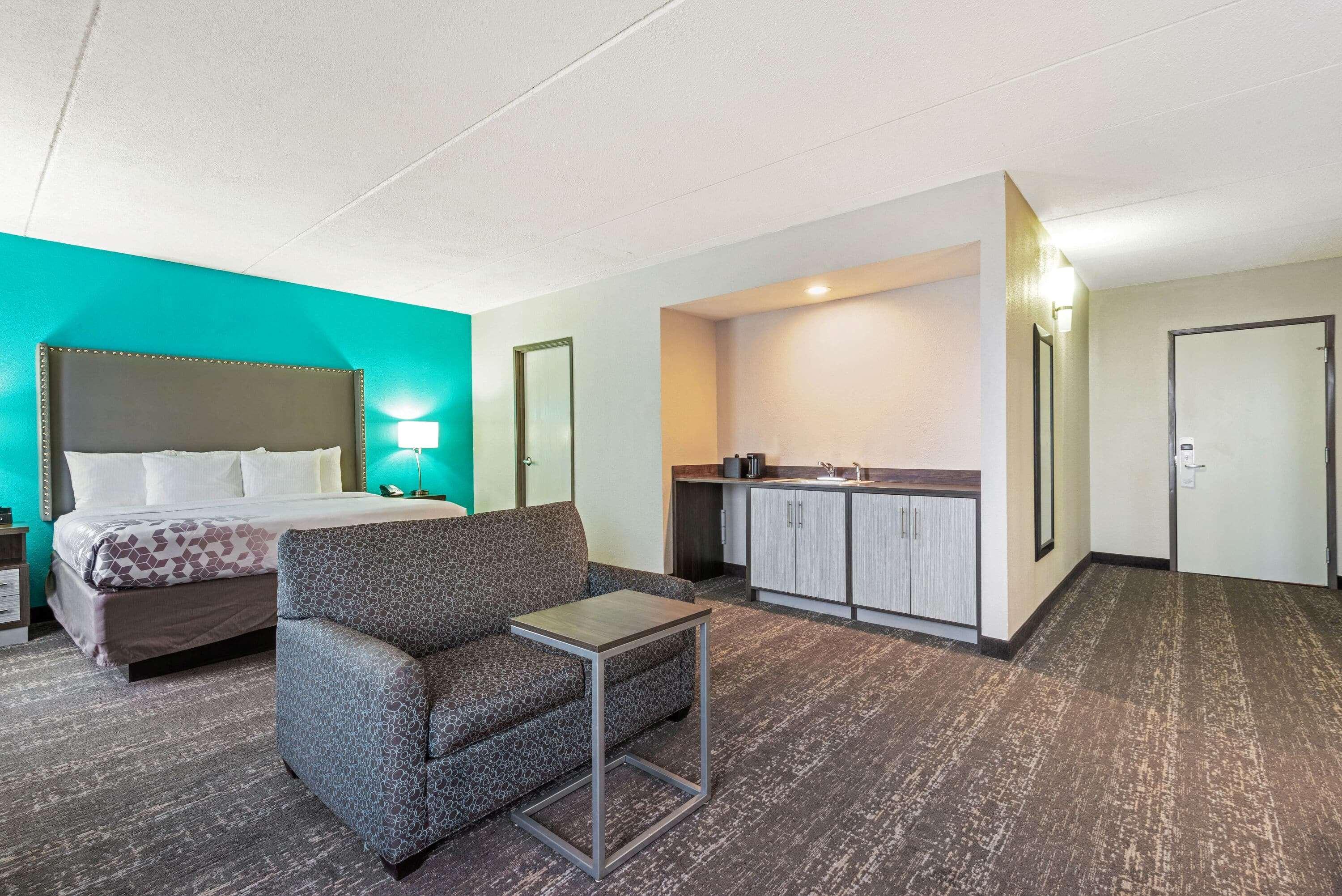 La Quinta By Wyndham Jamestown Bagian luar foto