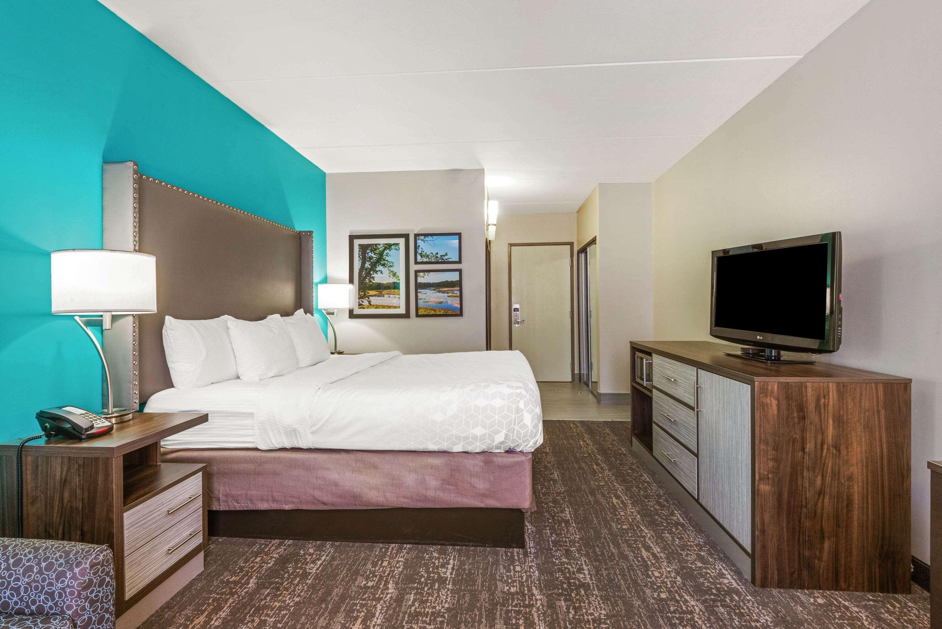 La Quinta By Wyndham Jamestown Bagian luar foto