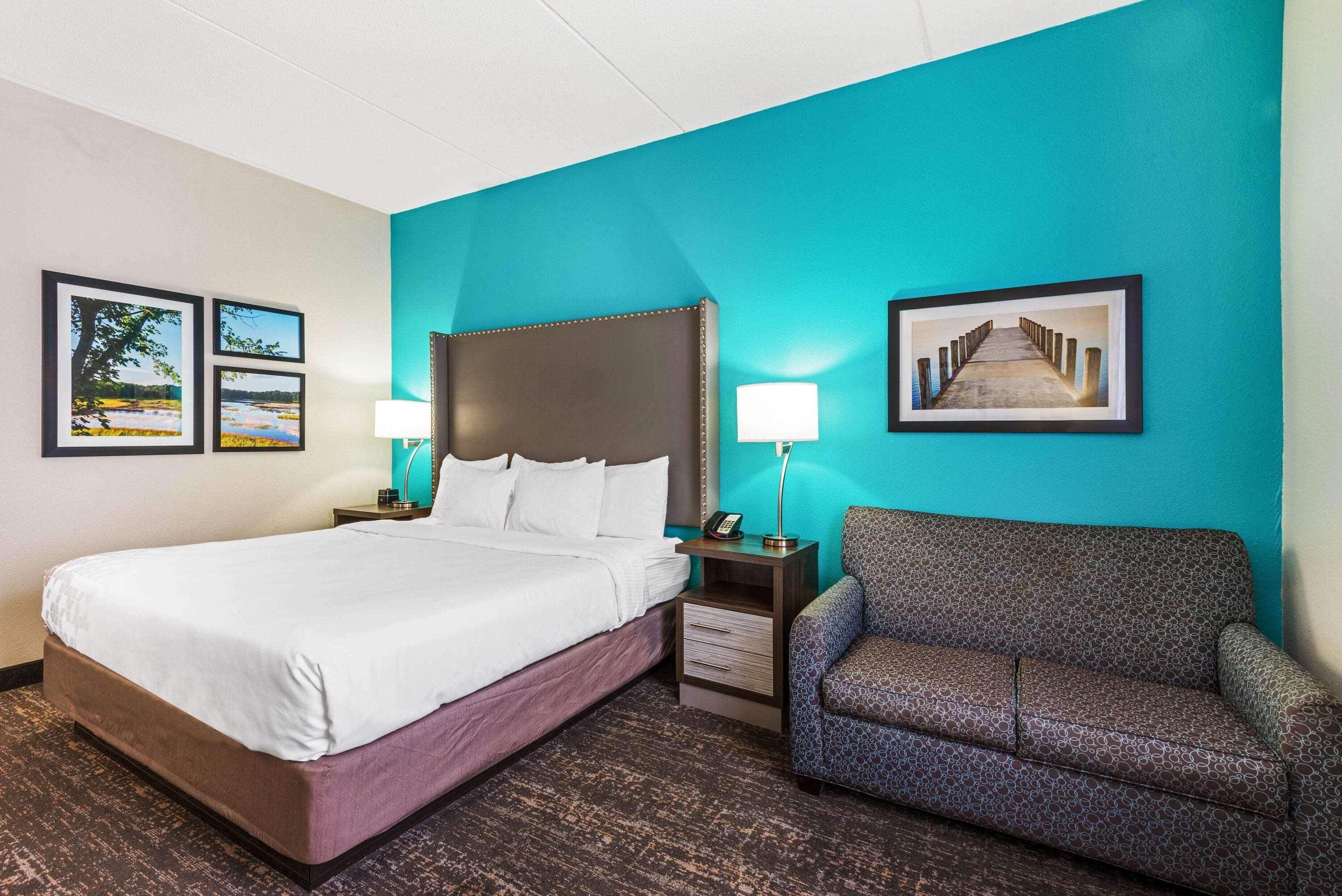 La Quinta By Wyndham Jamestown Bagian luar foto