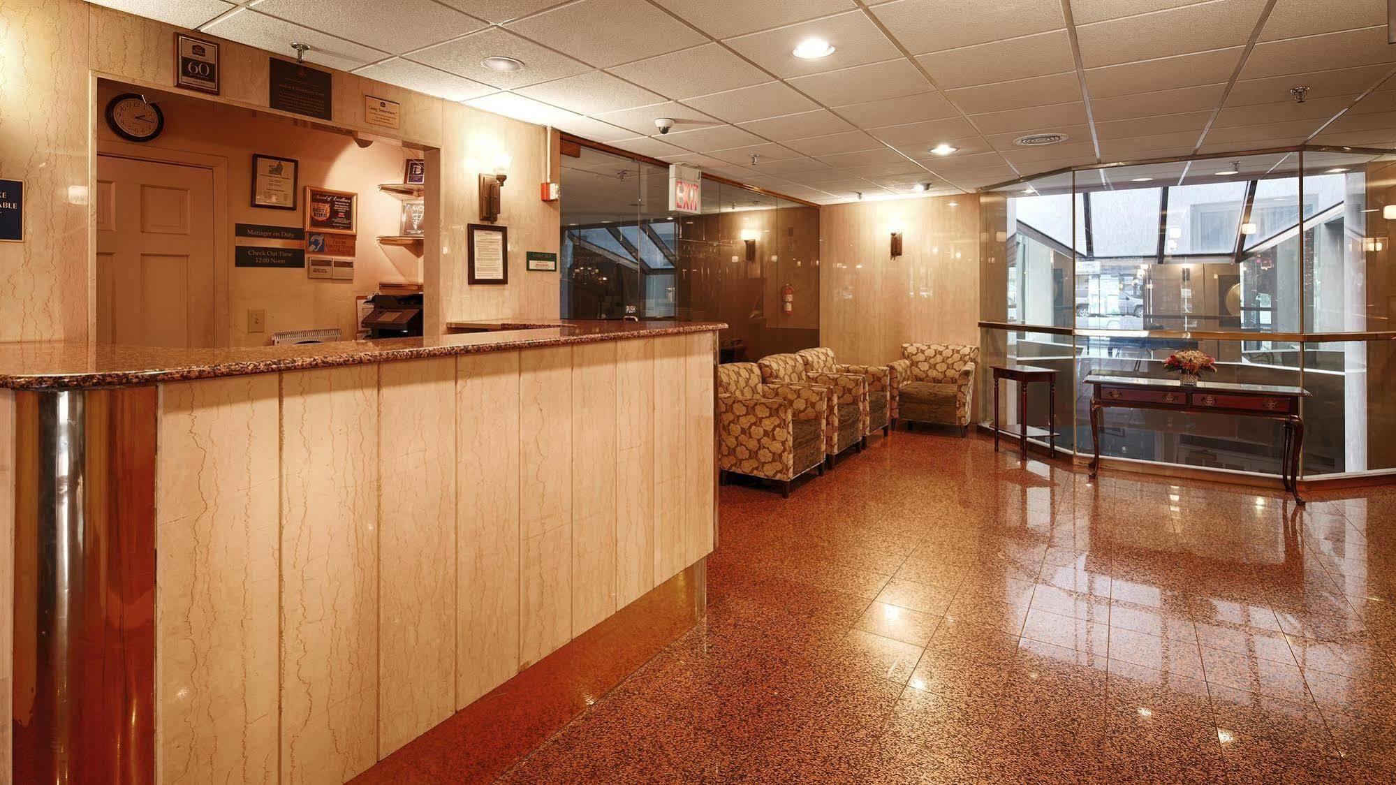 La Quinta By Wyndham Jamestown Bagian luar foto