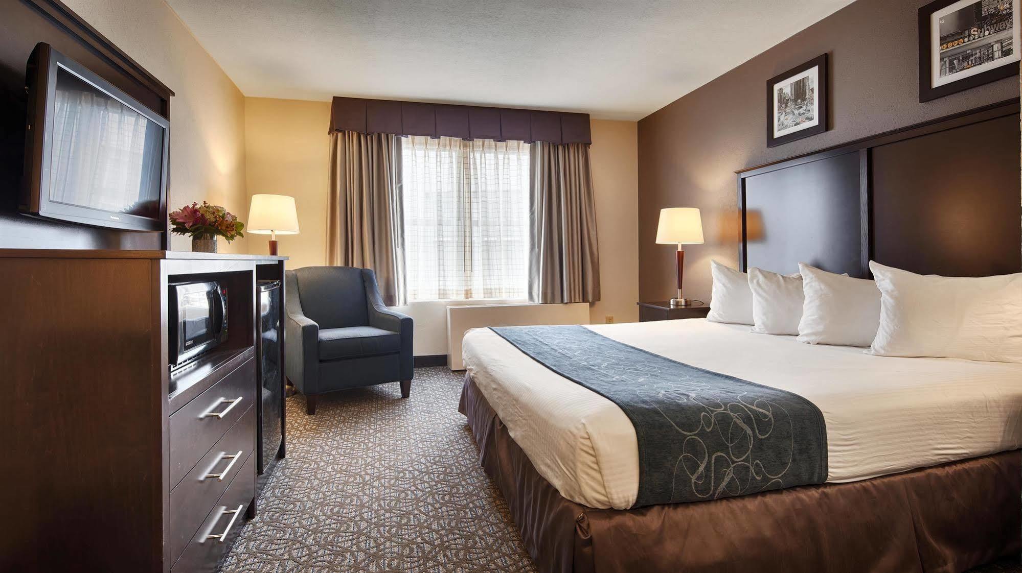 La Quinta By Wyndham Jamestown Bagian luar foto