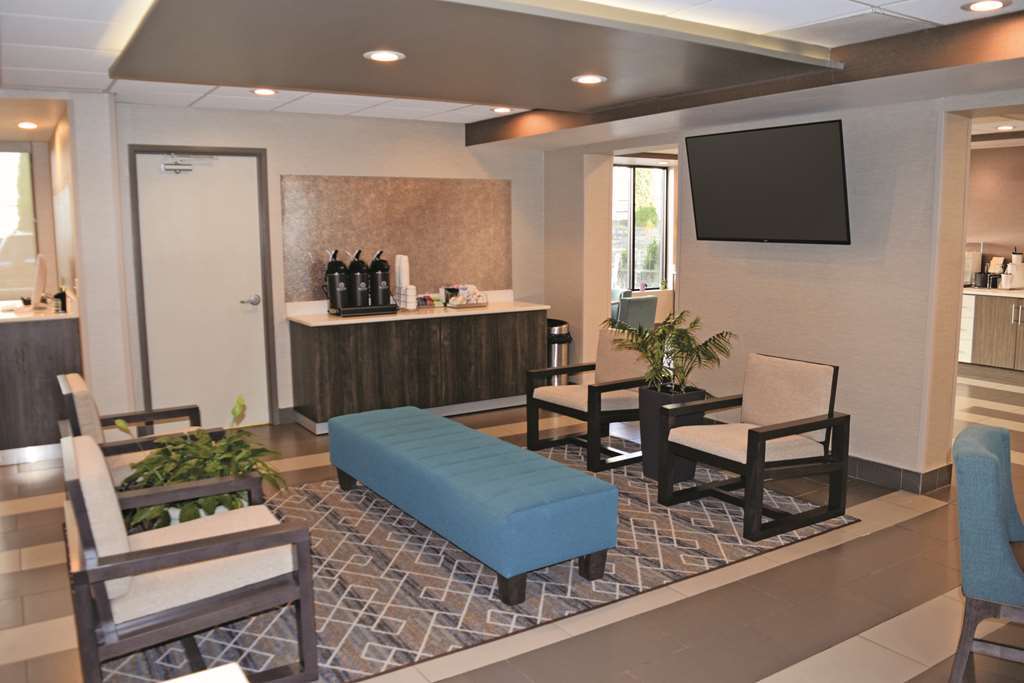 La Quinta By Wyndham Jamestown Interior foto