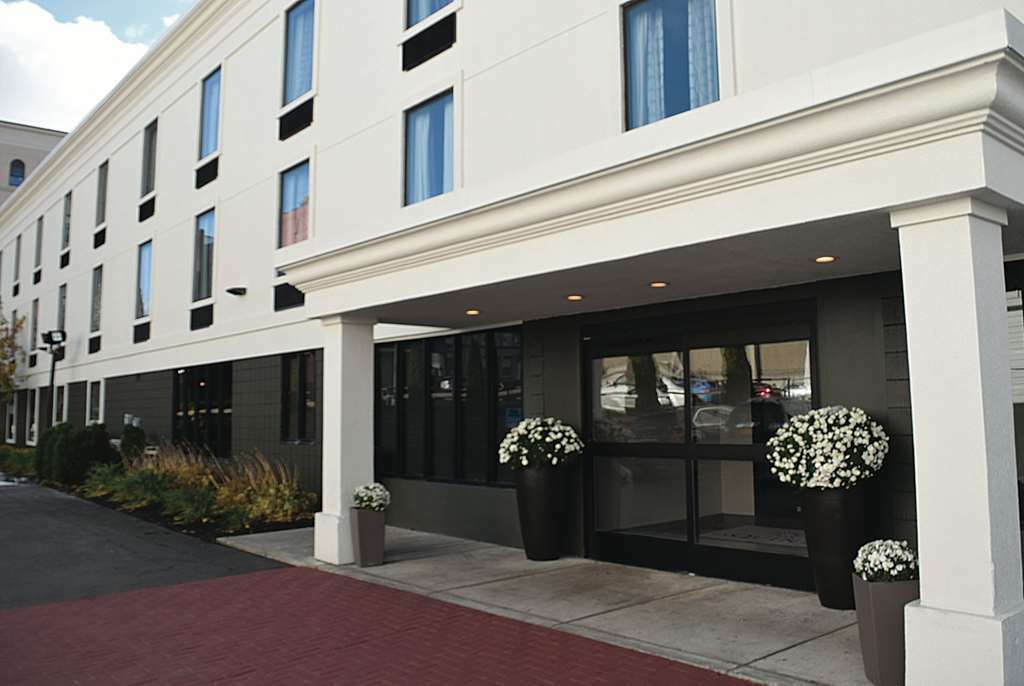 La Quinta By Wyndham Jamestown Bagian luar foto